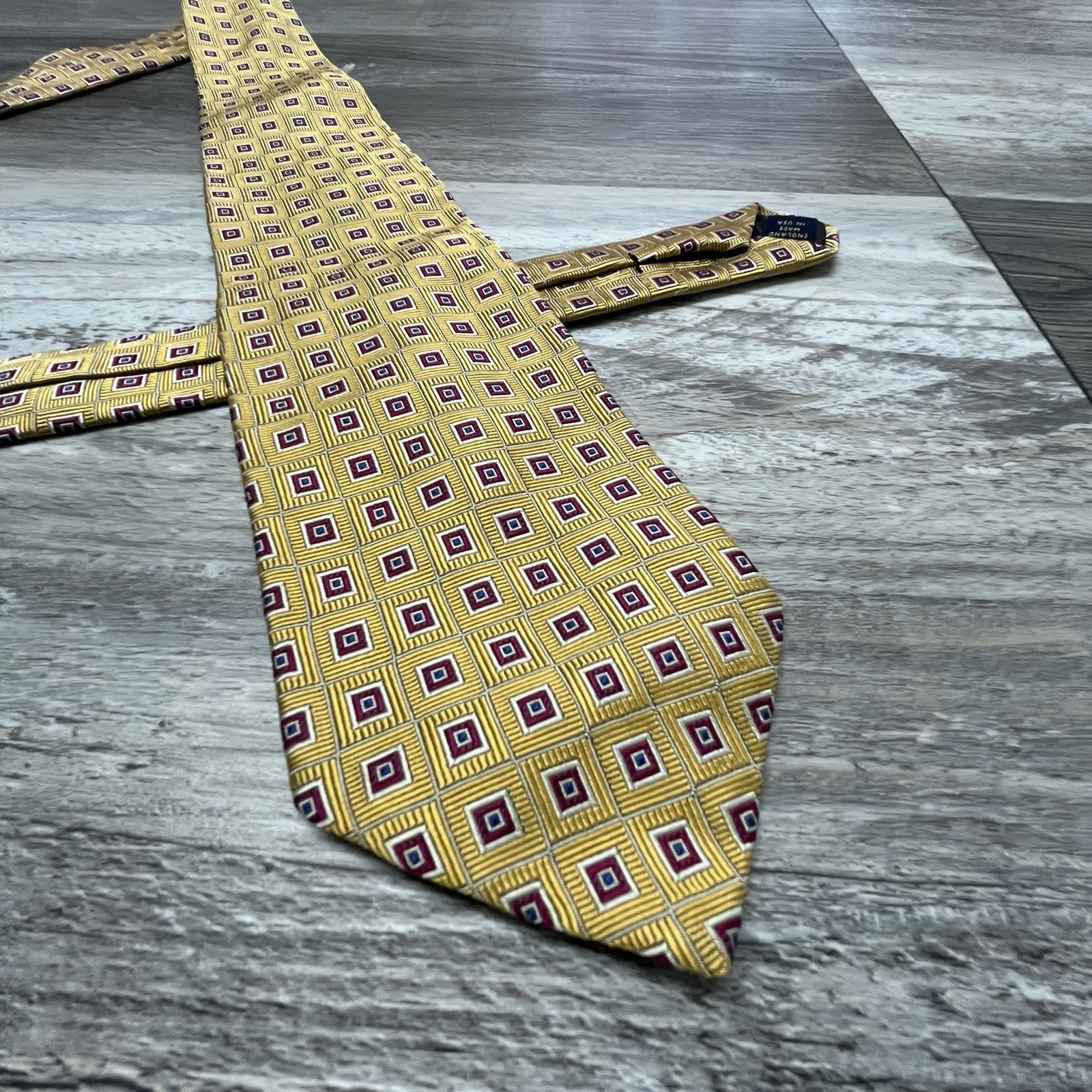Brooks Brothers Makers Geometric Yellow Mens 35 Pure Silk Woven Usa Made Tie